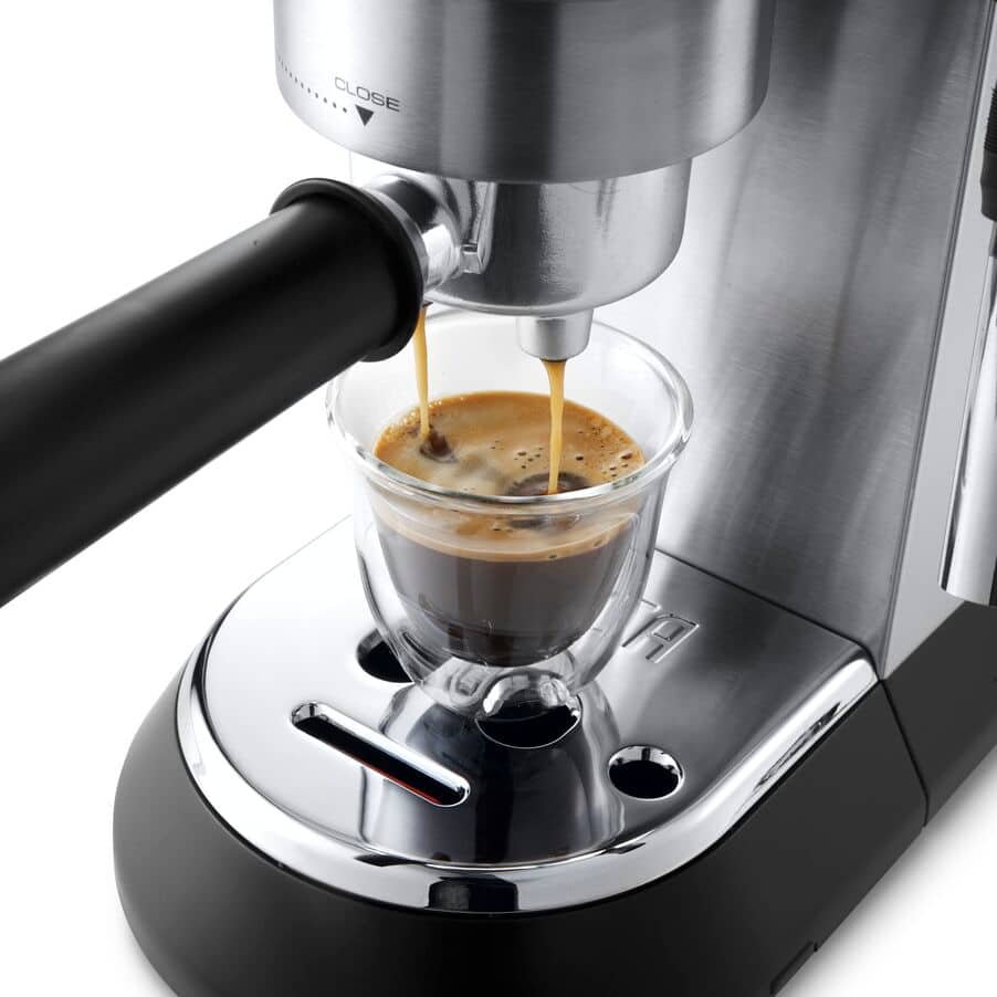 Кофеварка De'Longhi EC685